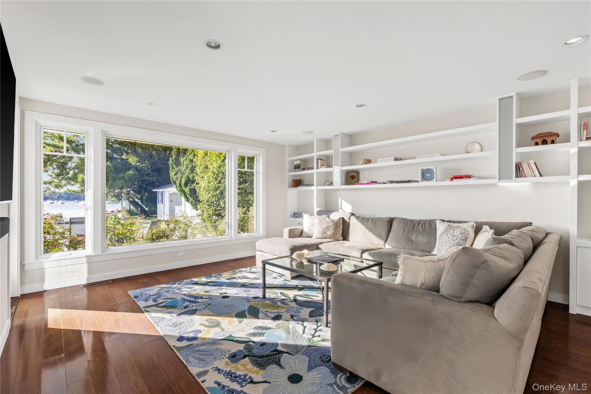 1357 Flagler Drive thumbnail 16