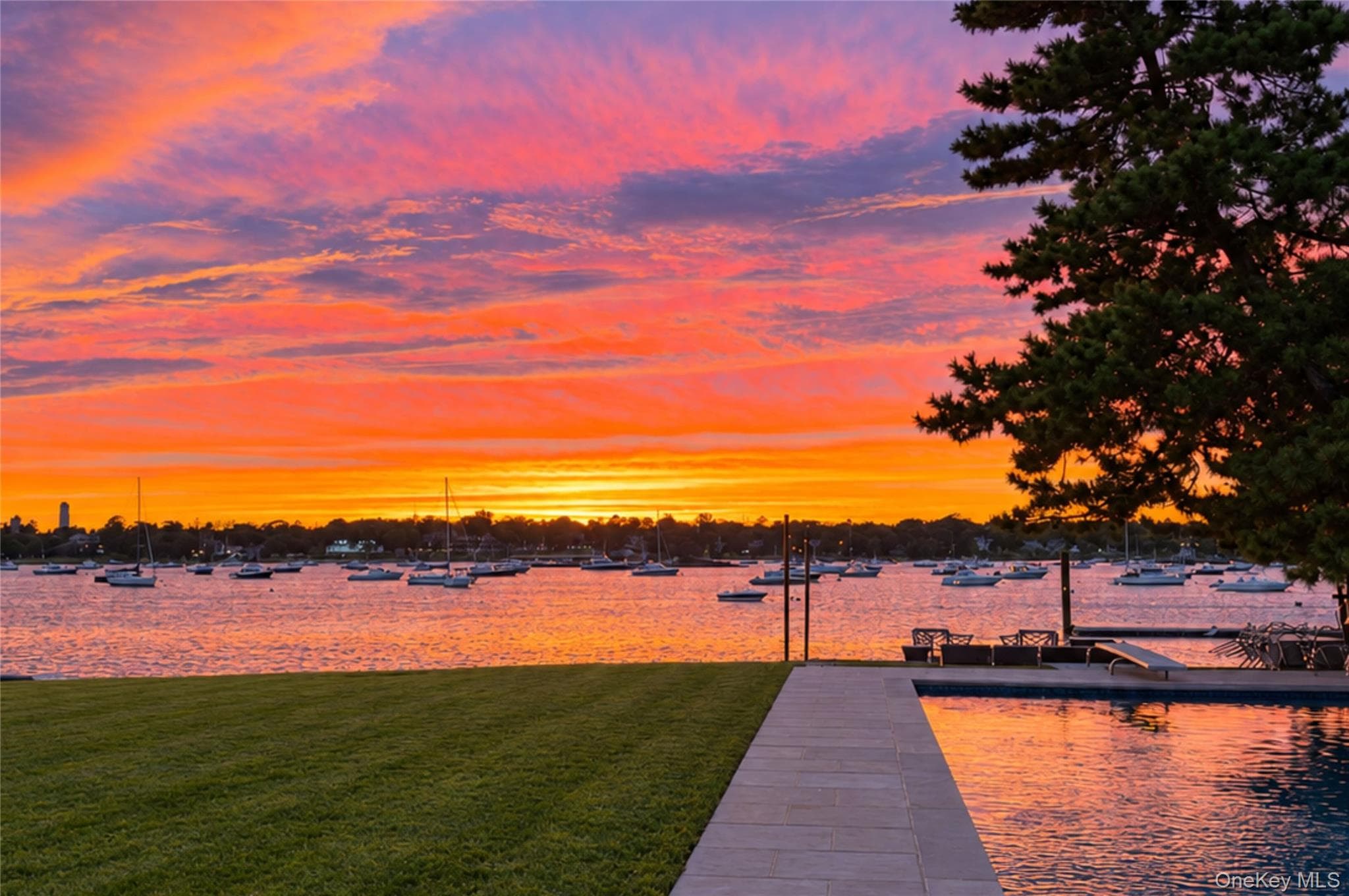 1357 Flagler Drive thumbnail 47