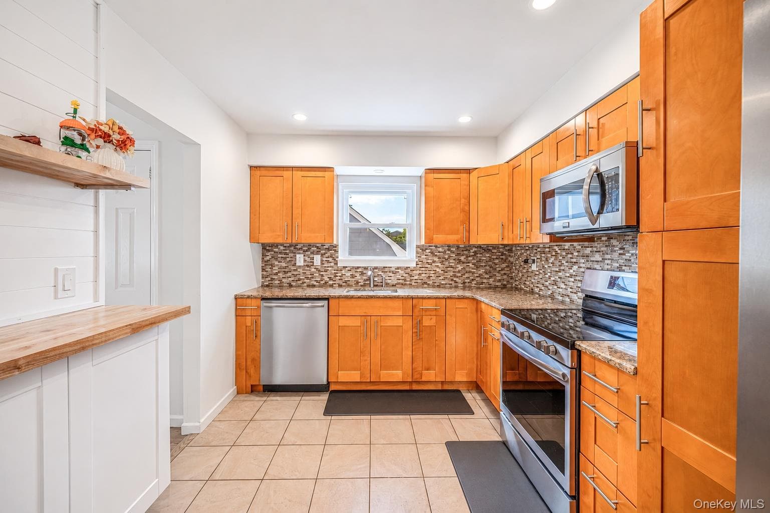 244 Baylawn Avenue thumbnail 17
