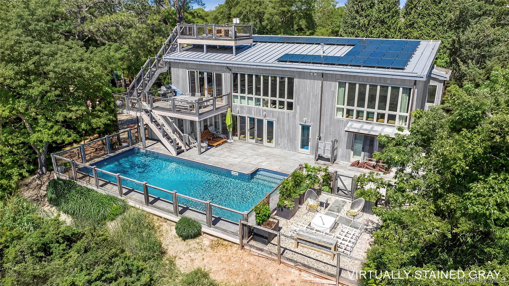 32 Tuthill Lane photo 1