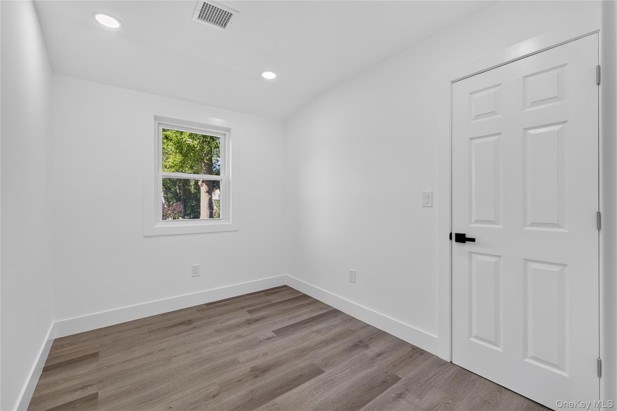 10 Harrison Drive thumbnail 24