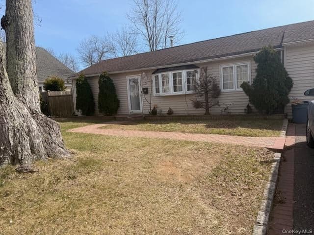 30 Tamarack Street, Central Islip