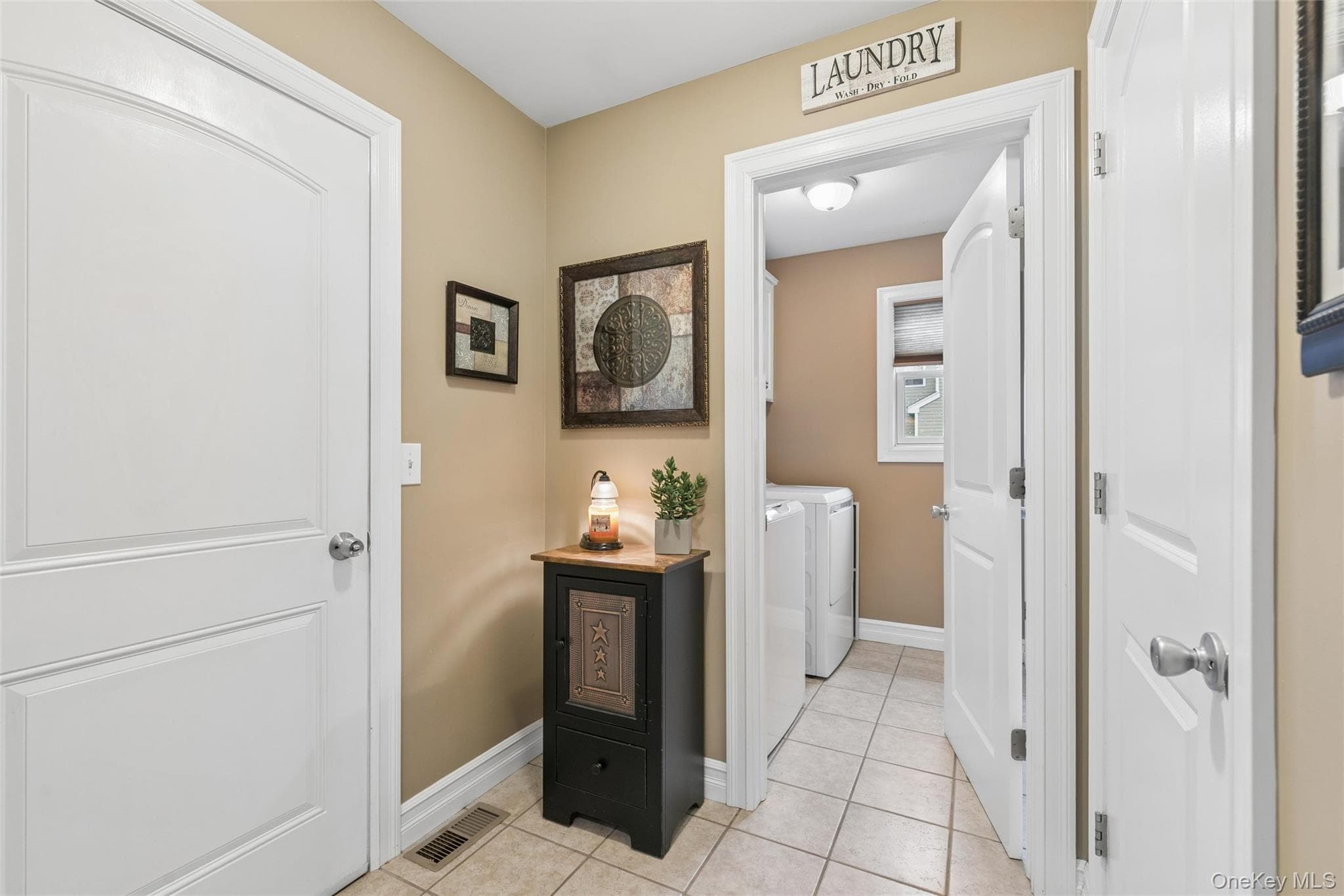 406 Carnation Drive thumbnail 15