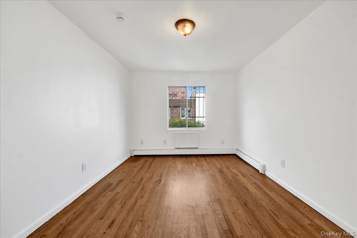 635 Coster Street thumbnail 5