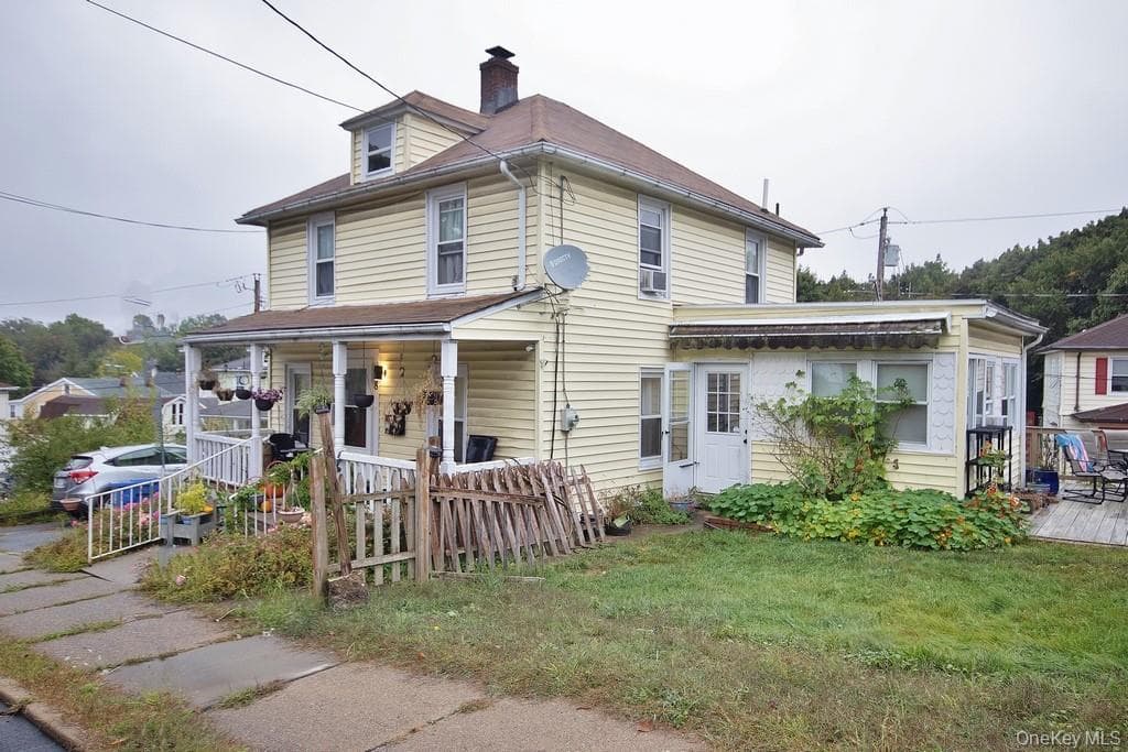 6-8 Forest Avenue thumbnail 2