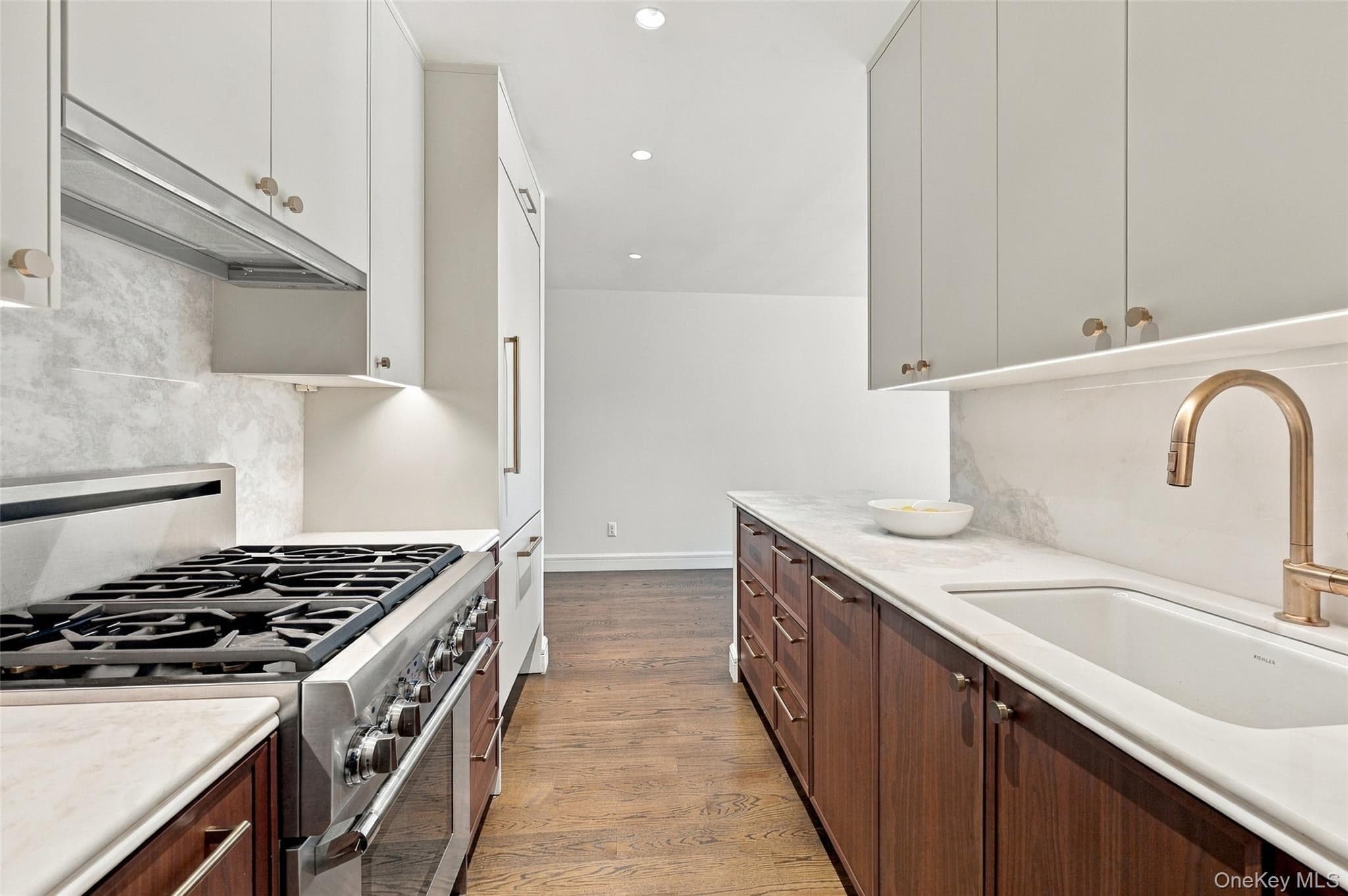 250 W 15th Street Unit: 6G thumbnail 8