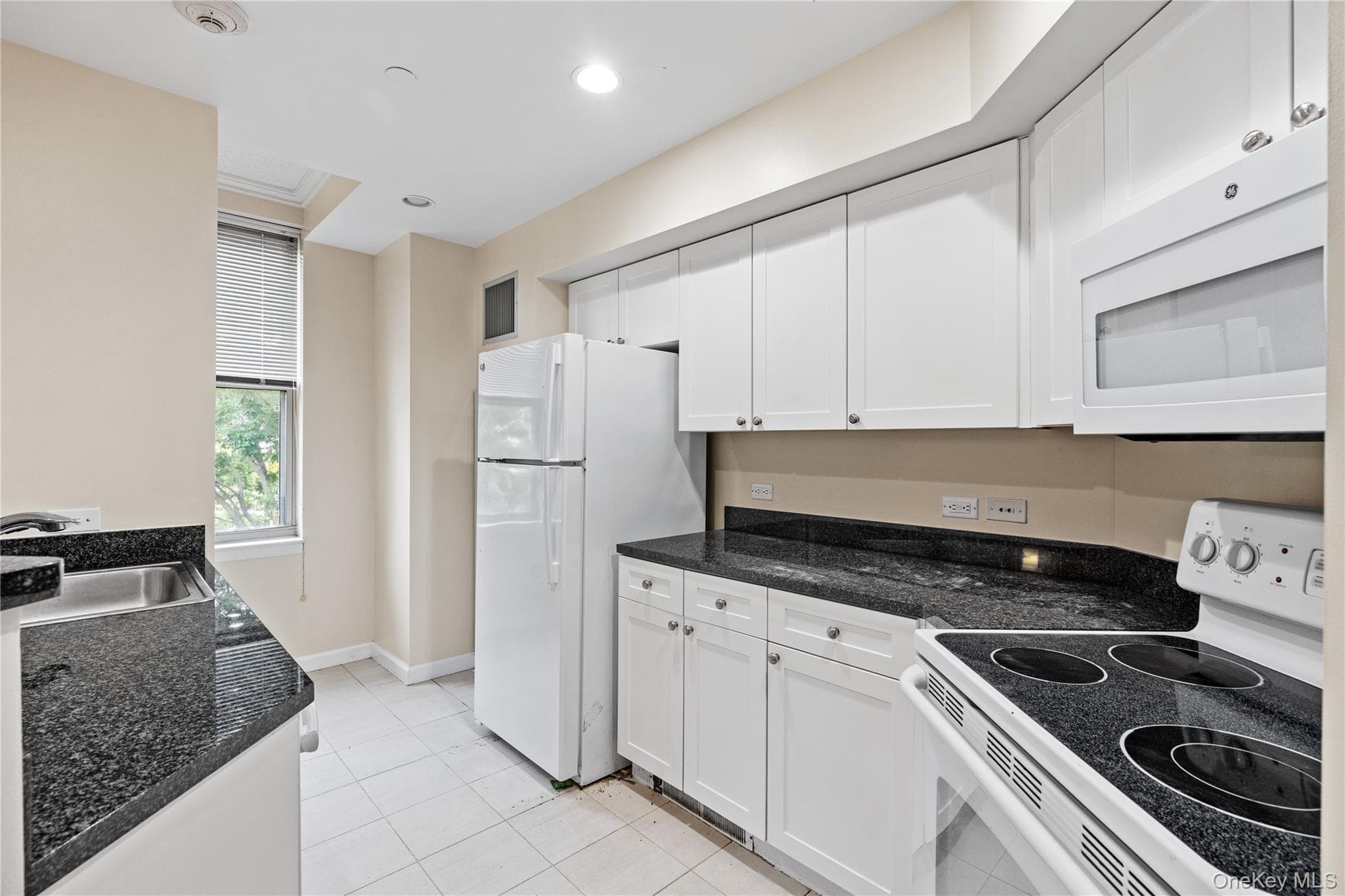 300 Mamaroneck Avenue Unit: 201 thumbnail 12