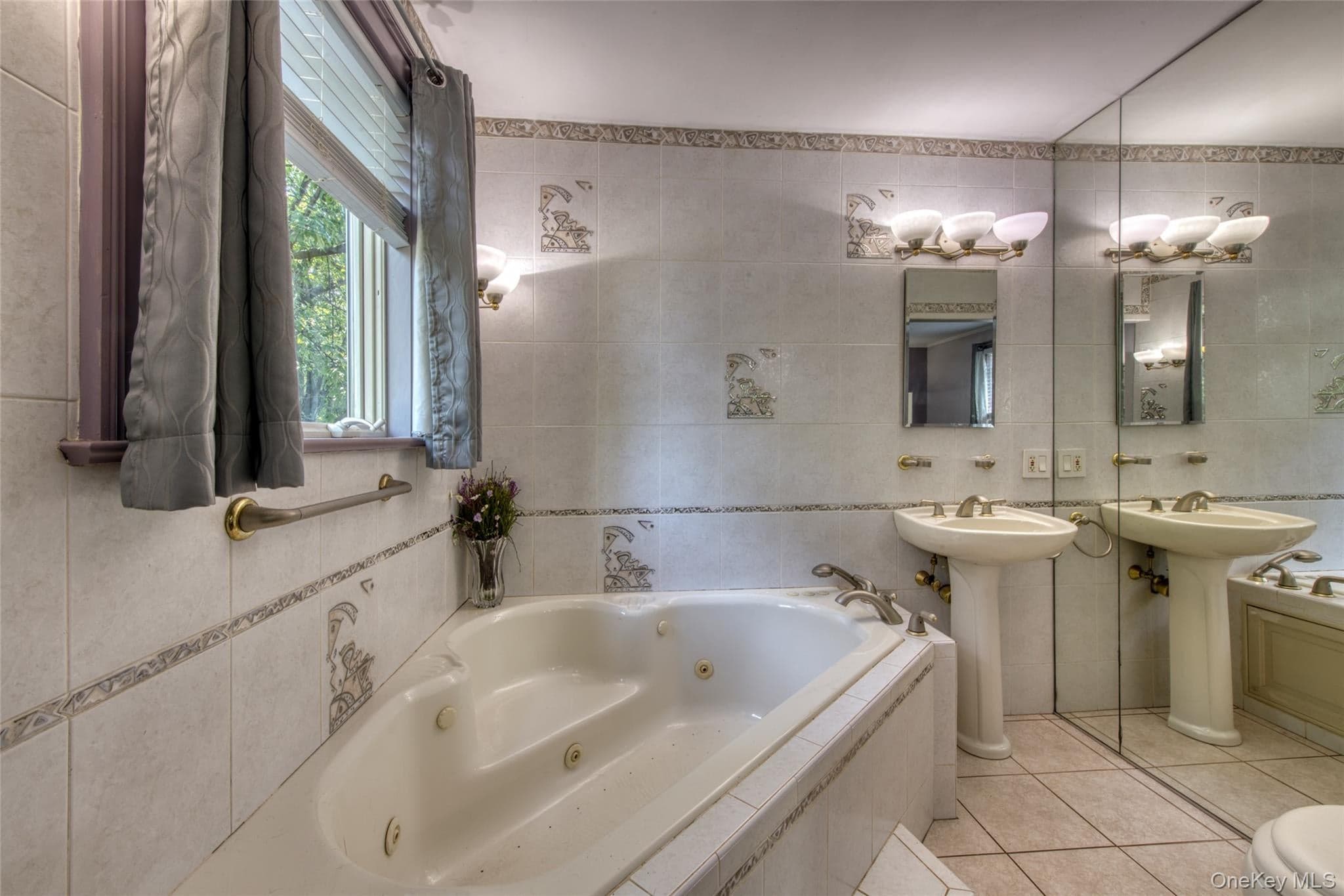 1227 Roanoke Avenue thumbnail 12
