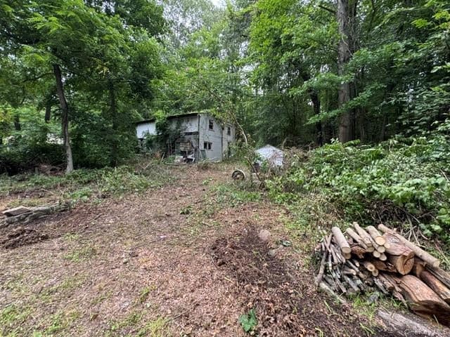 140 N Drury Lane photo 1