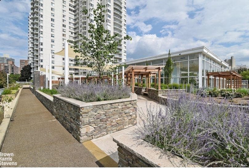 3333 Henry Hudson Parkway Unit: 20D thumbnail 10