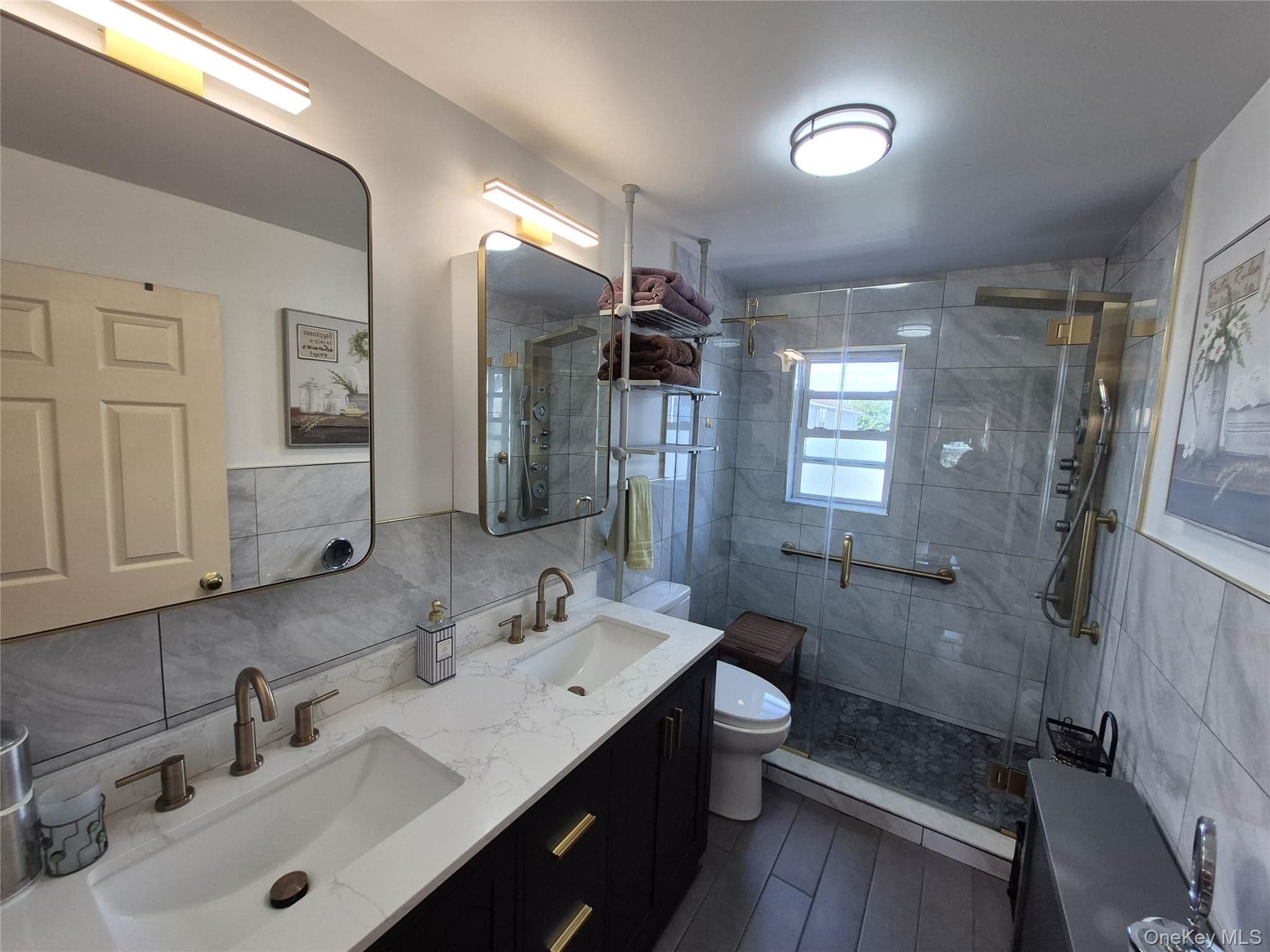 327 E Pine Street thumbnail 12