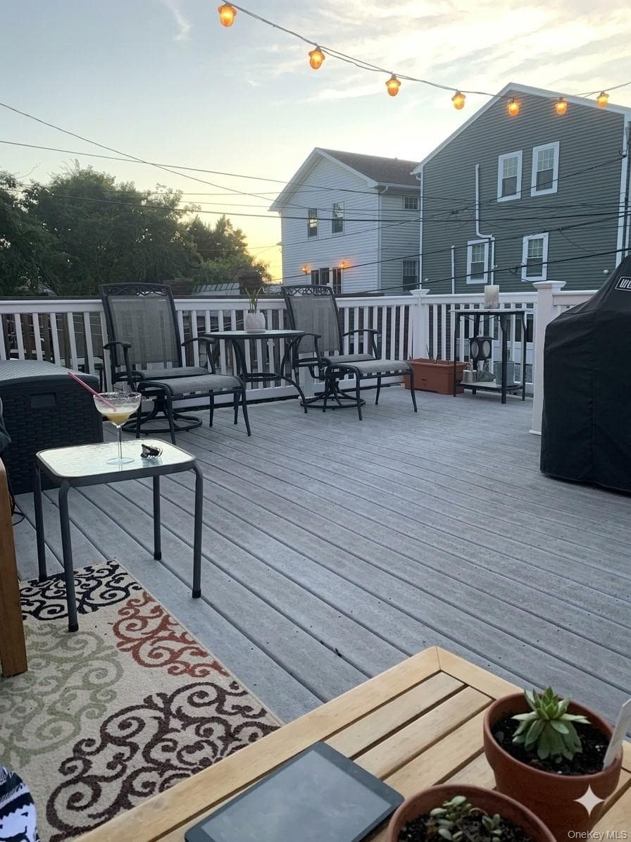 327 E Pine Street thumbnail 17
