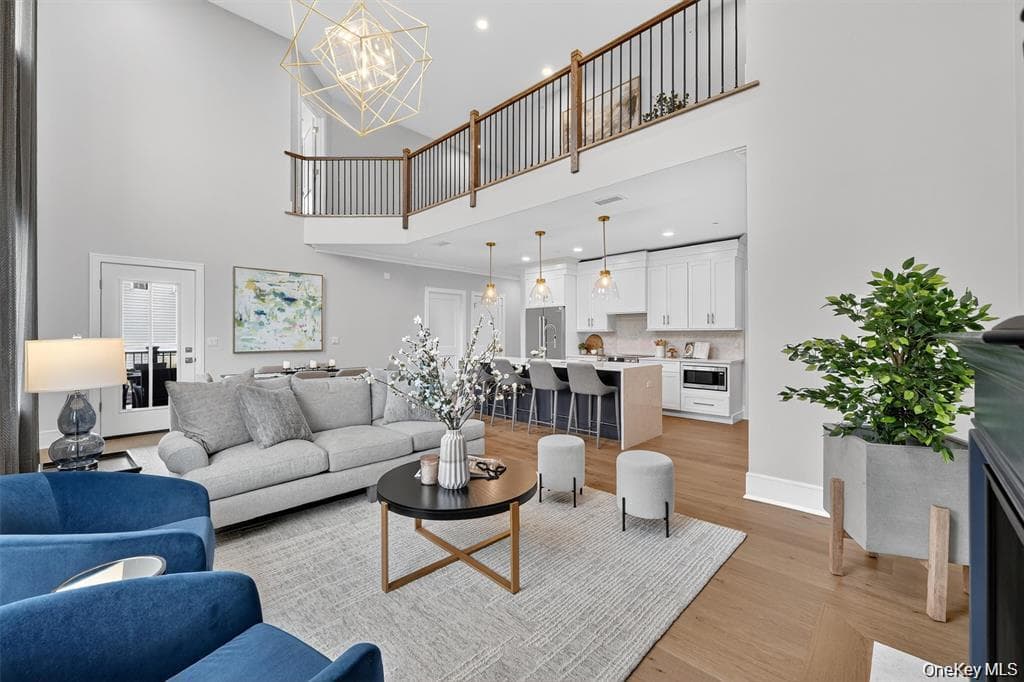 1824 Soundview Court thumbnail 11