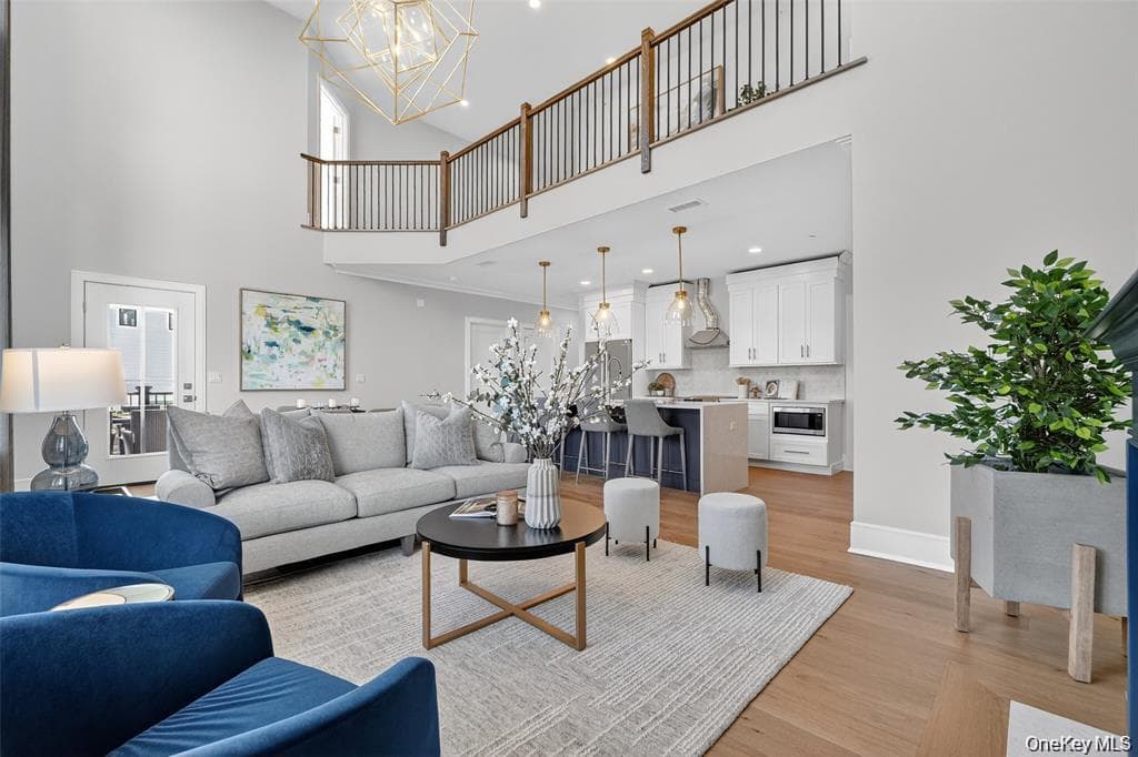 1824 Soundview Court thumbnail 14