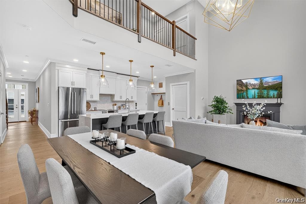 1824 Soundview Court thumbnail 8