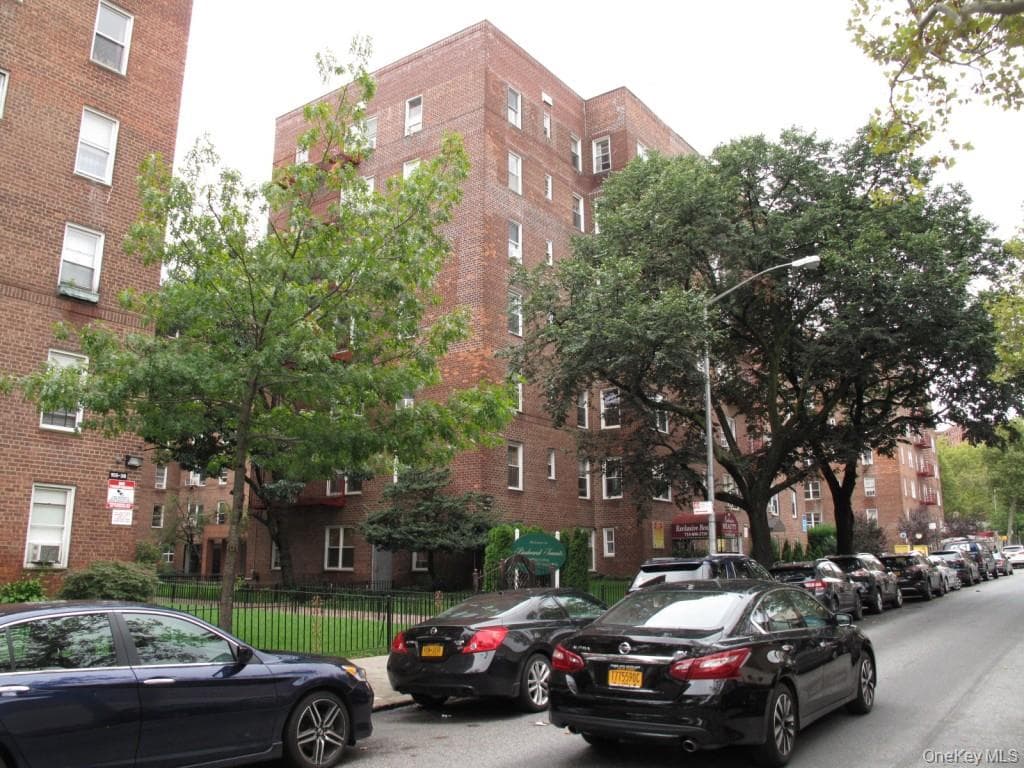 64-35 Yellowstone Boulevard Unit: 5N, Forest Hills