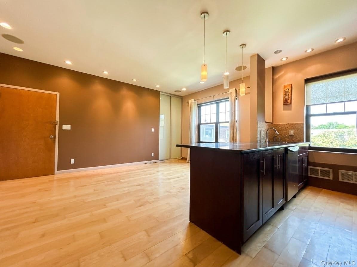 69-84 136th Street Unit: B thumbnail 3