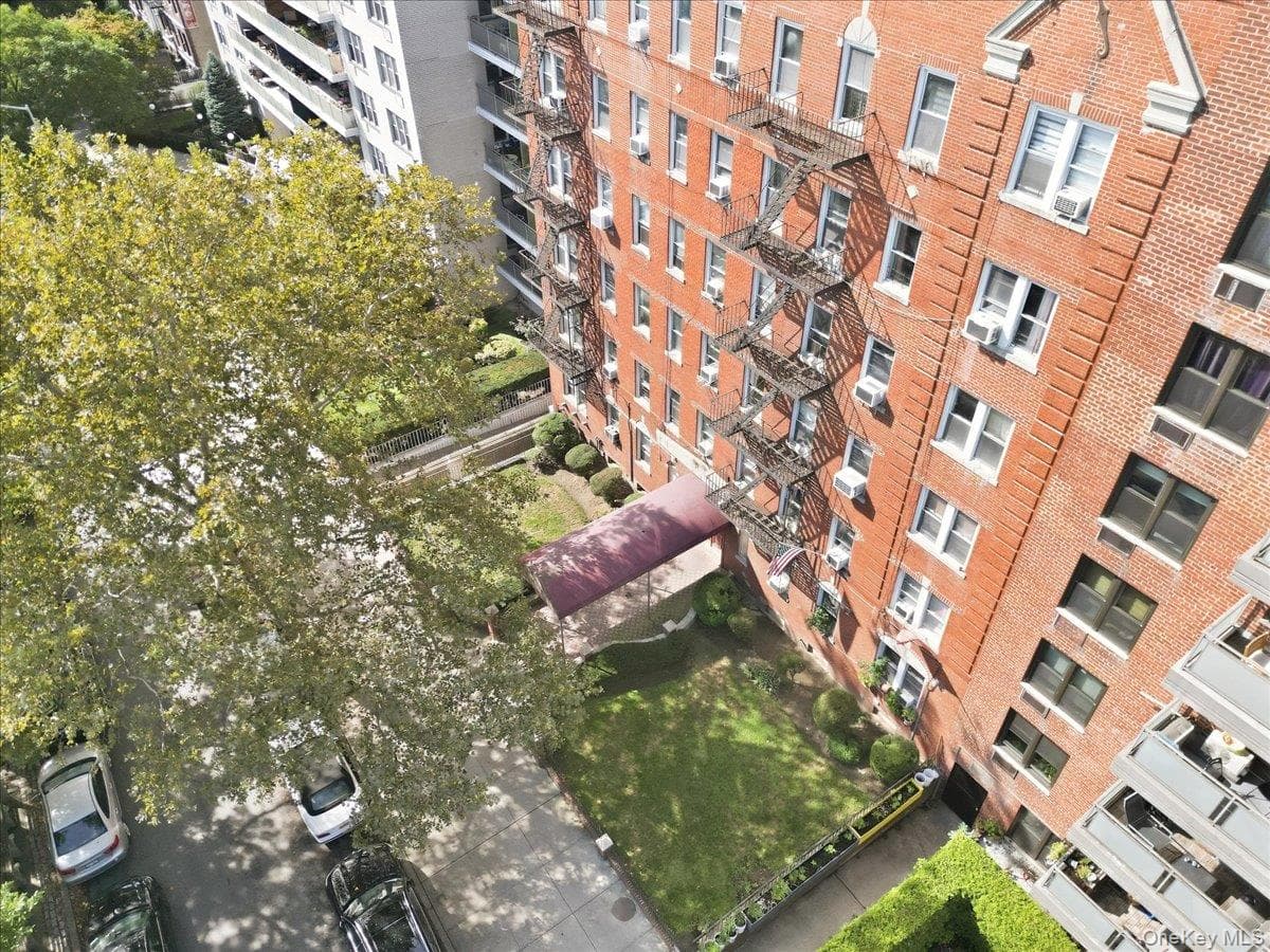360 Ocean Parkway Unit: 5G thumbnail 28