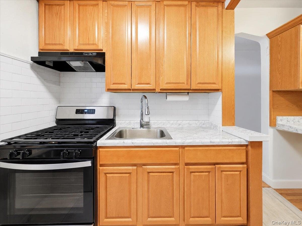 360 Ocean Parkway Unit: 5G thumbnail 15