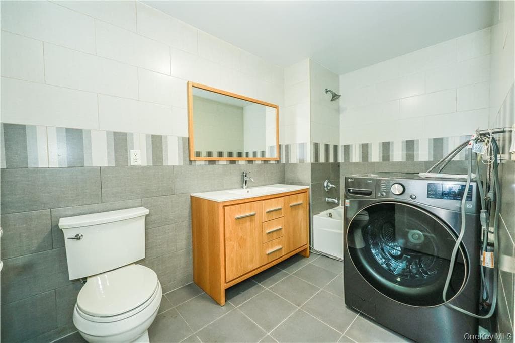 2517 Voorhies Avenue Unit: 1C thumbnail 19