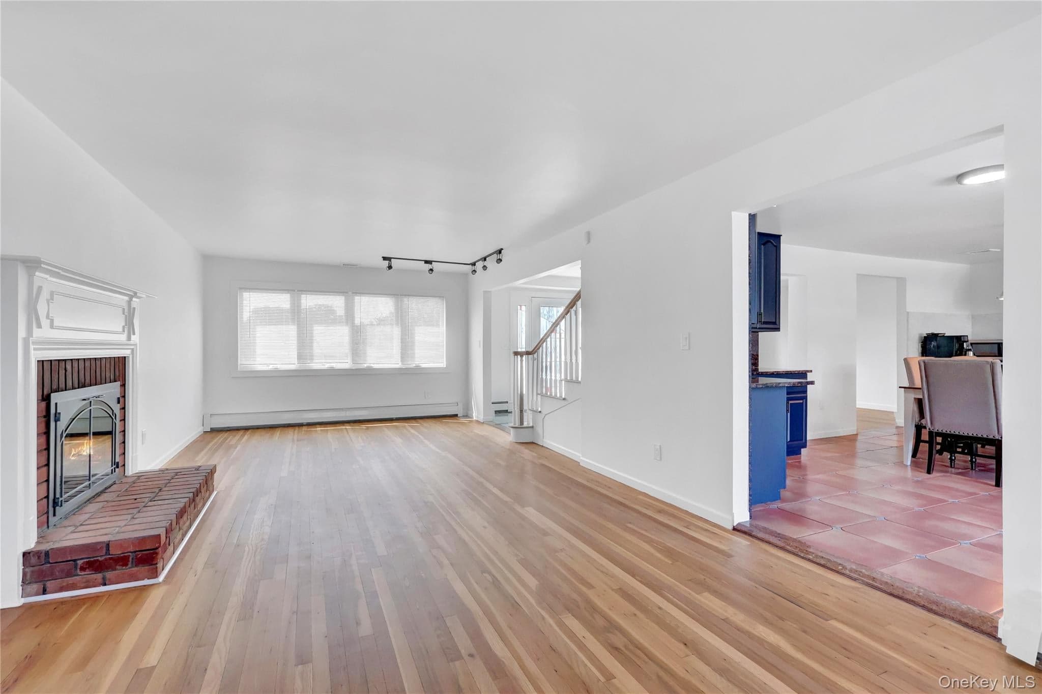 204 Bayview Avenue thumbnail 8