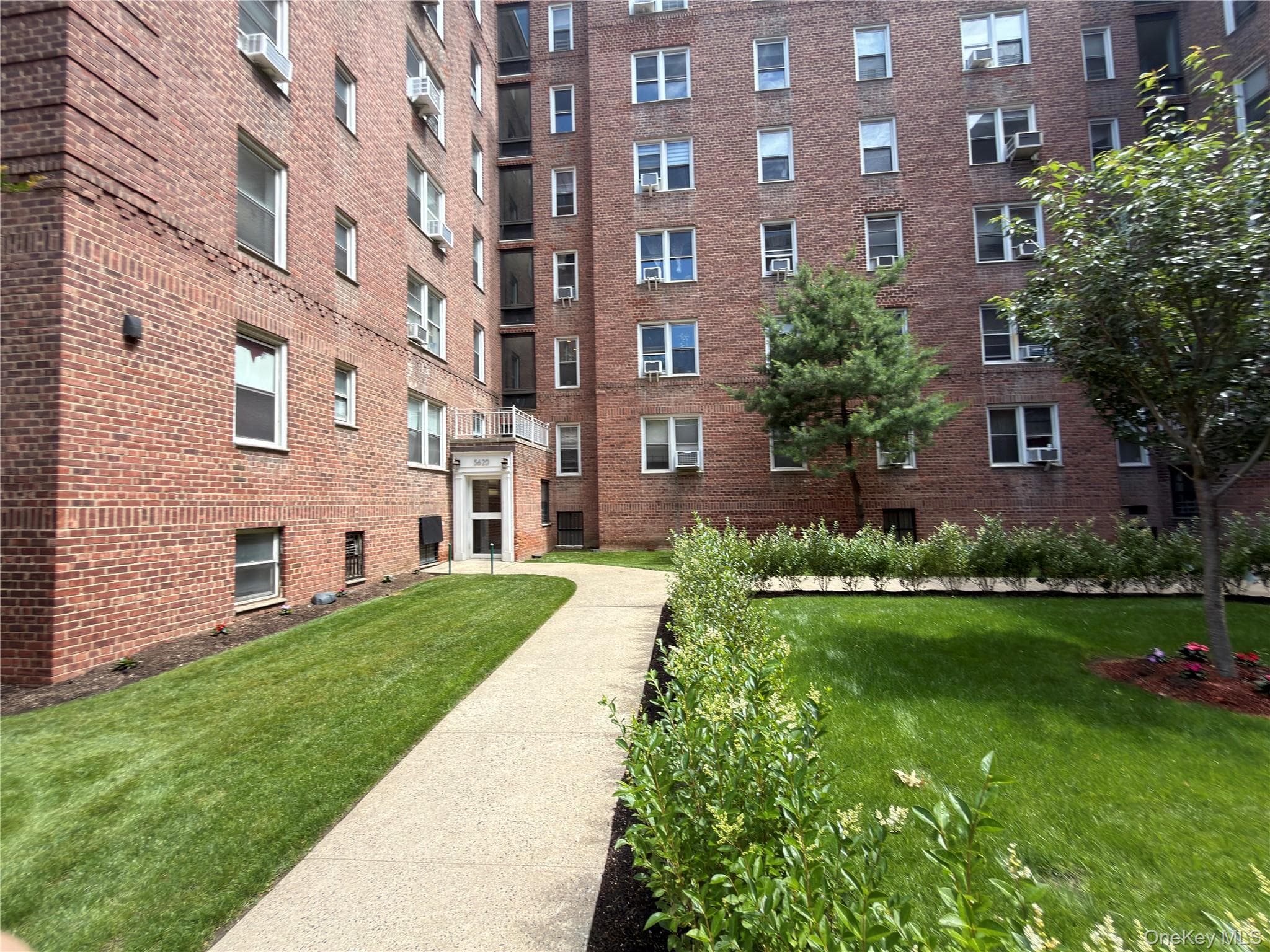 5620 Netherland Avenue Unit: 3E thumbnail 11