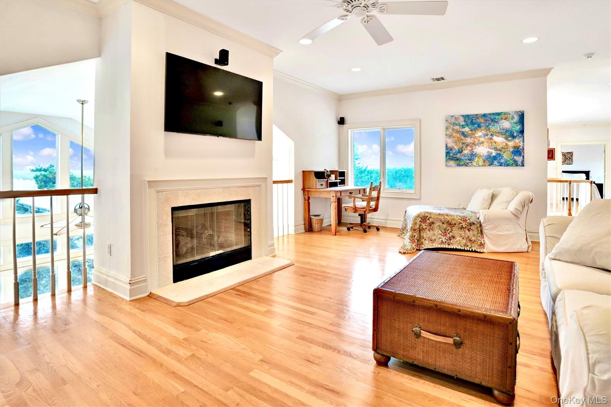 605 Dune Road thumbnail 32