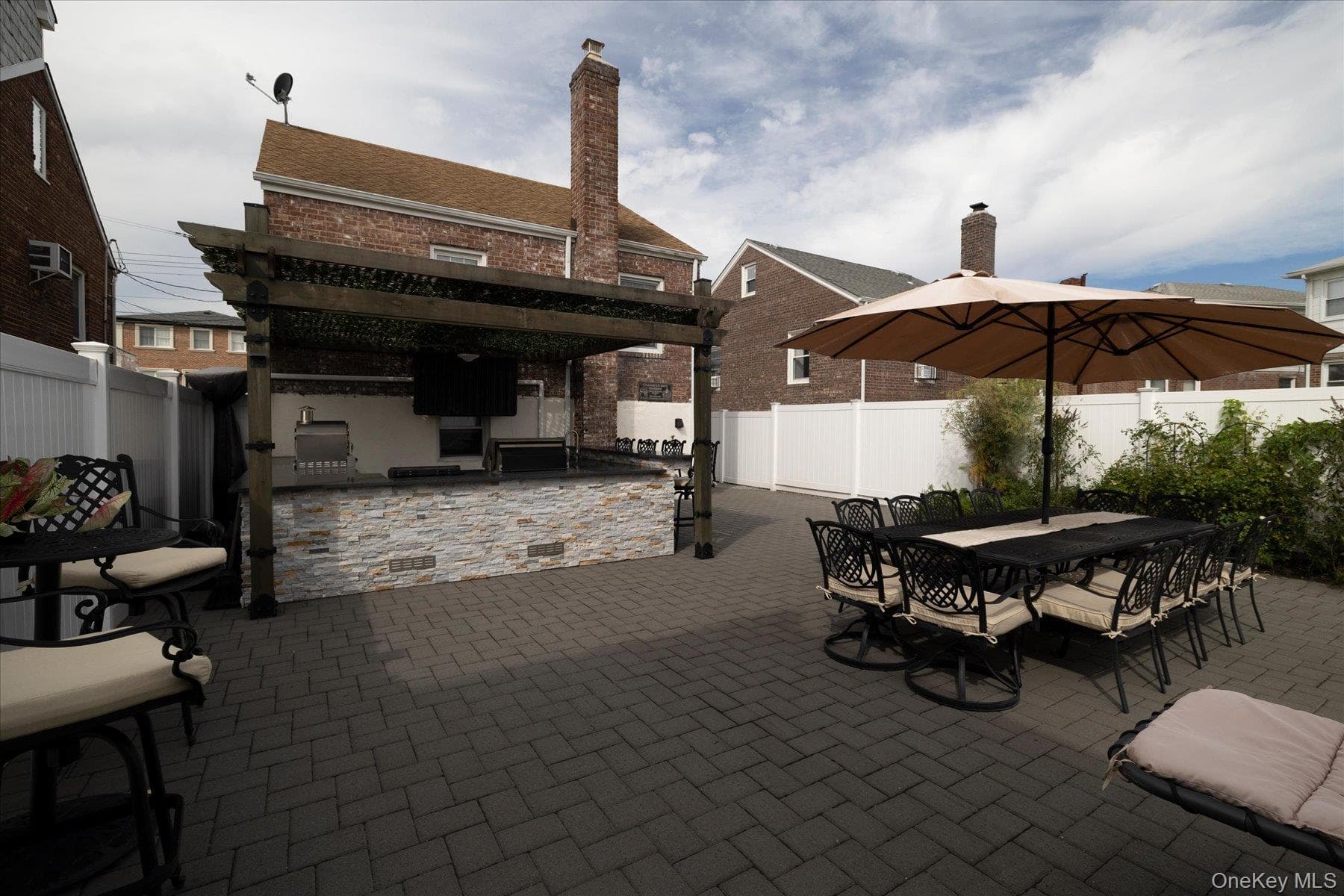 156-21 96th Street thumbnail 19