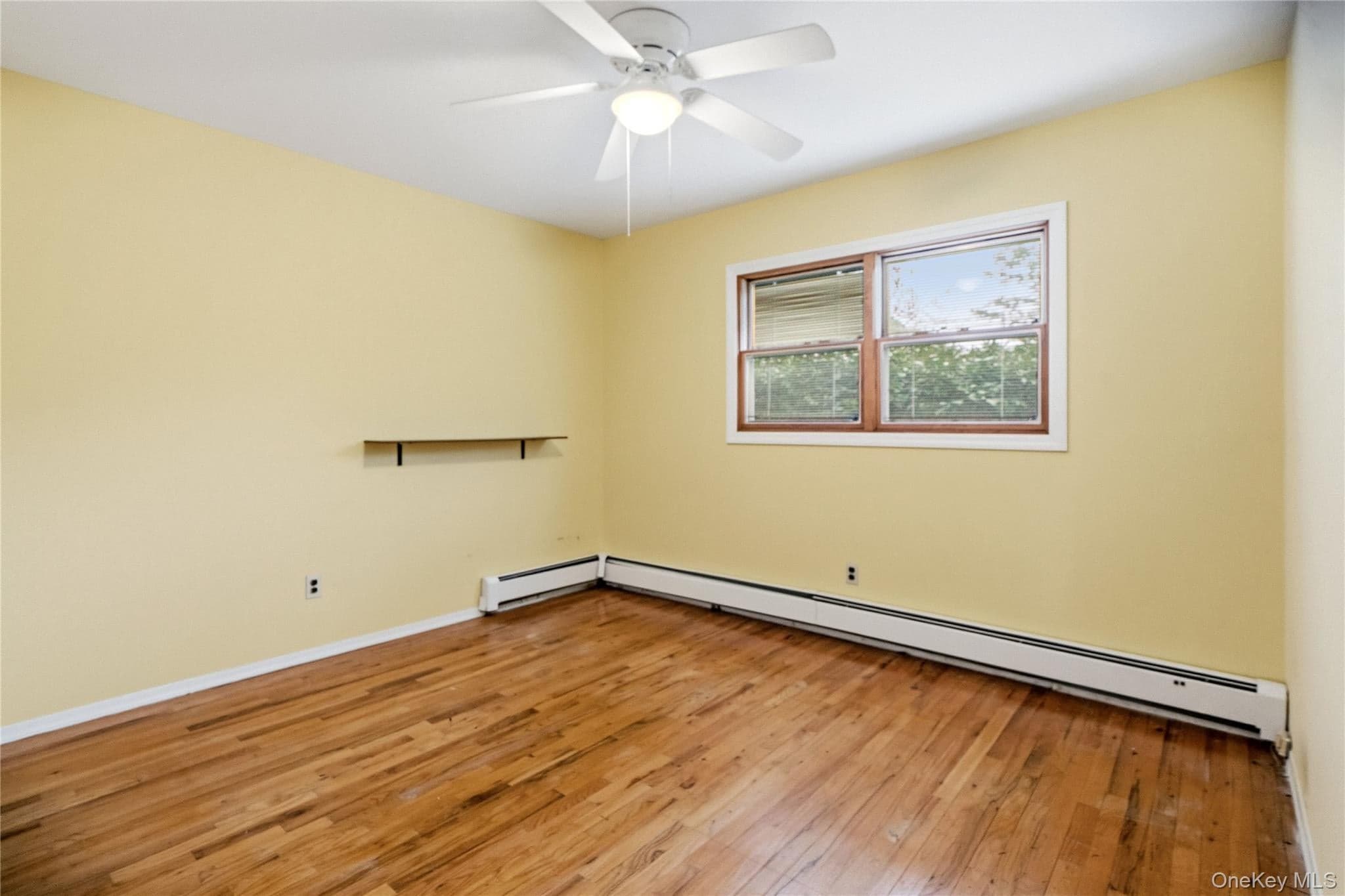 77 E Woodside Avenue thumbnail 19