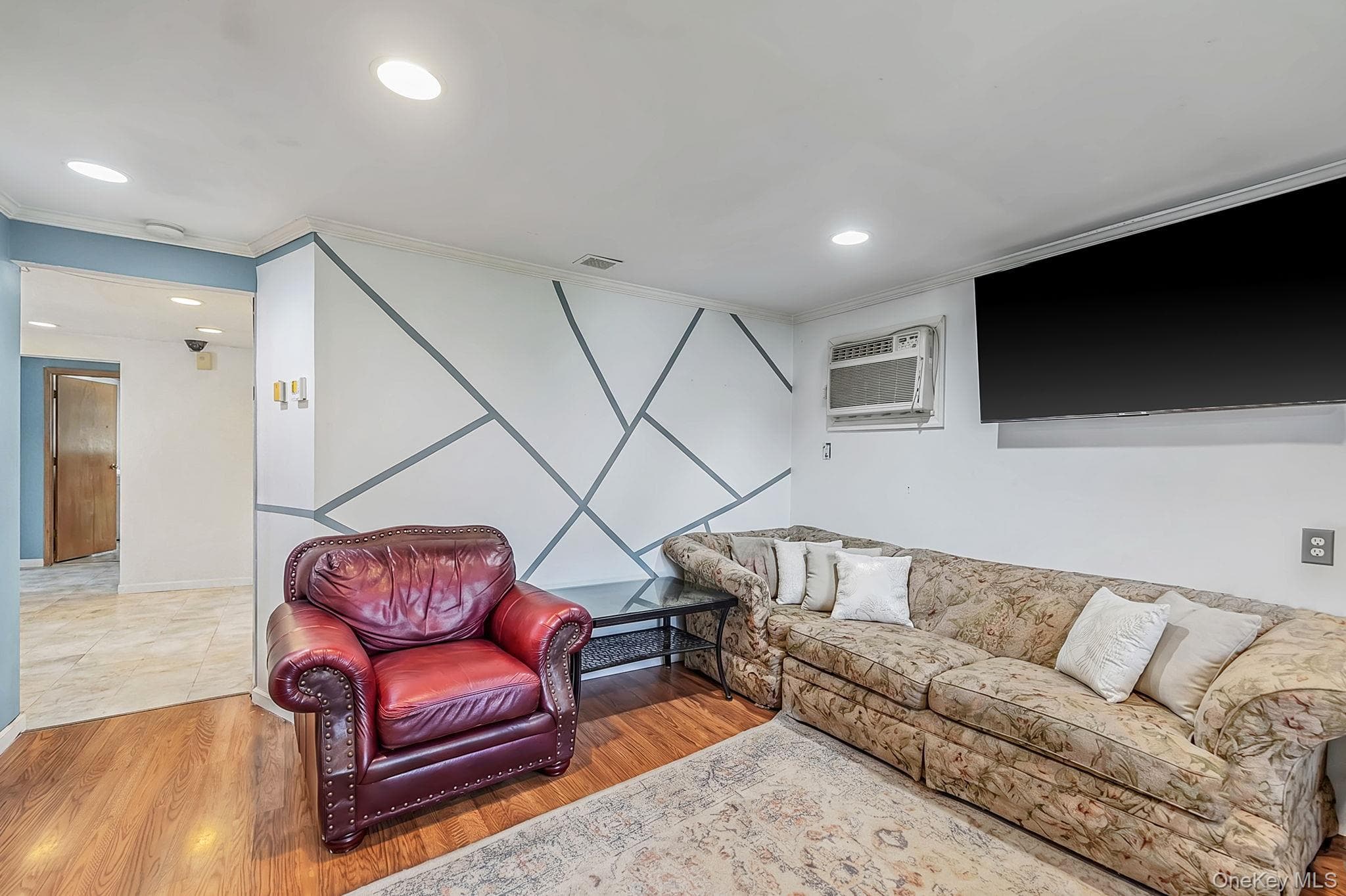 535 Outlook Avenue thumbnail 6