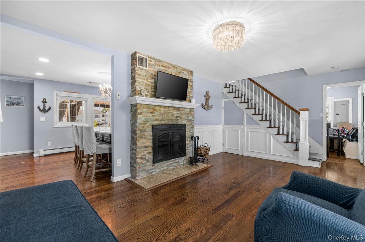 2968 Islip Court thumbnail 5