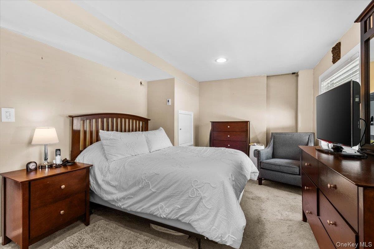 2968 Islip Court thumbnail 26