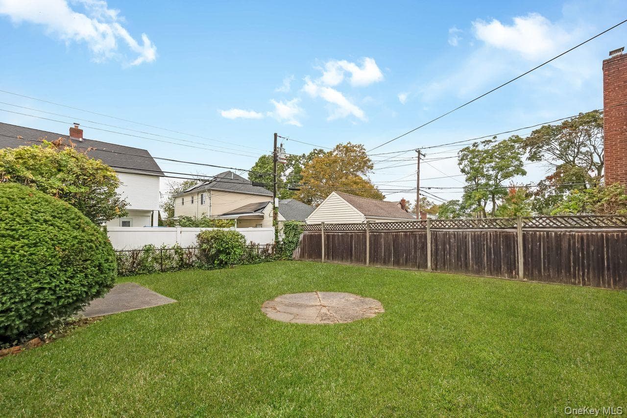 166 Cushing Avenue thumbnail 24