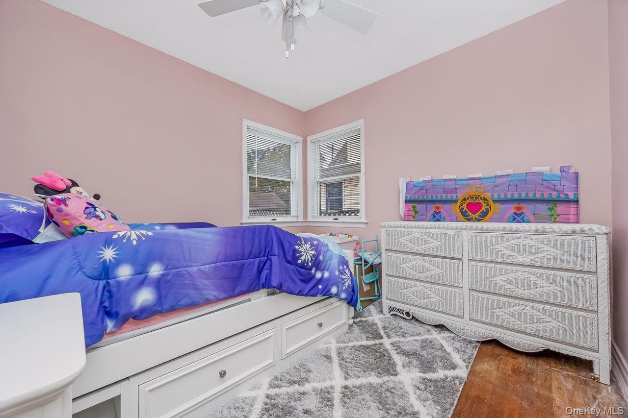 166 Cushing Avenue thumbnail 19