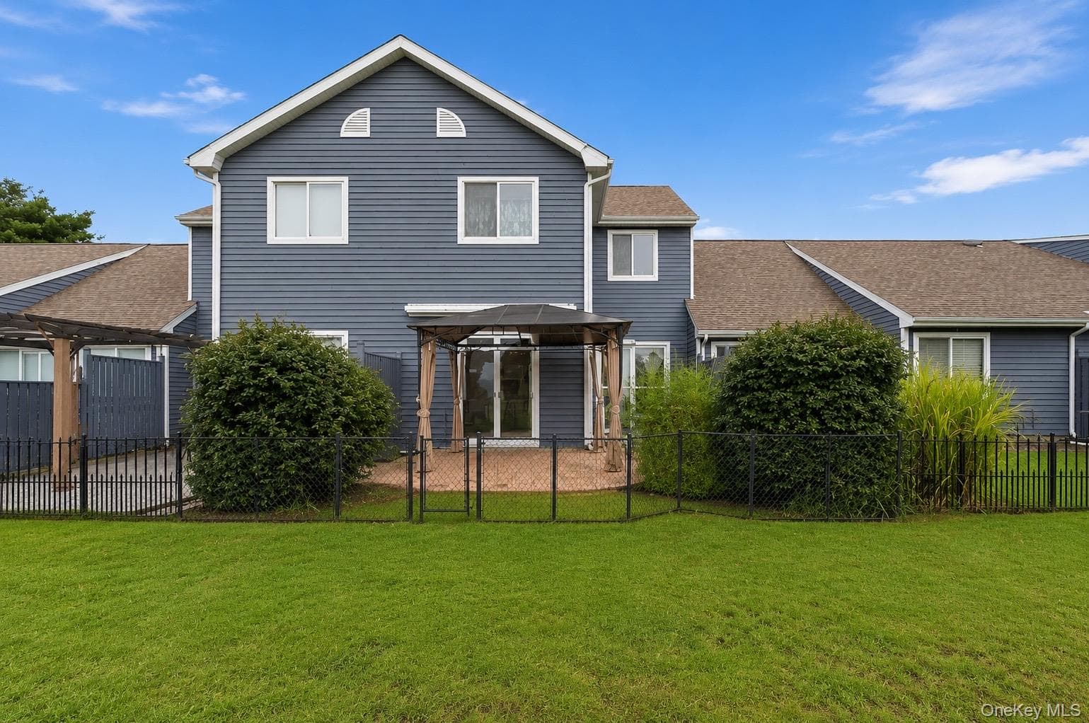 843 Spring Lake Drive thumbnail 2