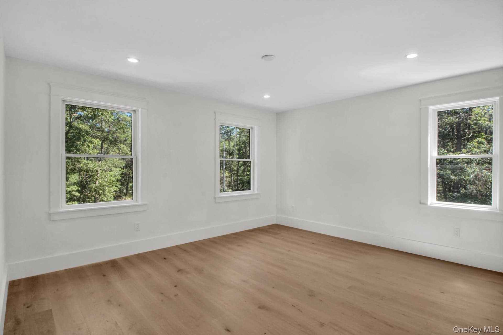 95 N Summit Boulevard thumbnail 18