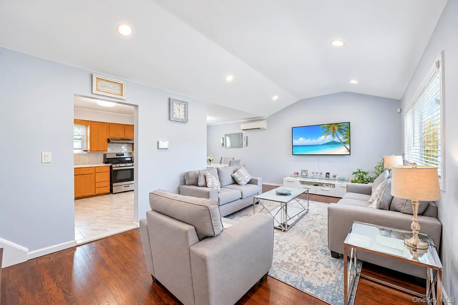 455 Pacific Street thumbnail 12