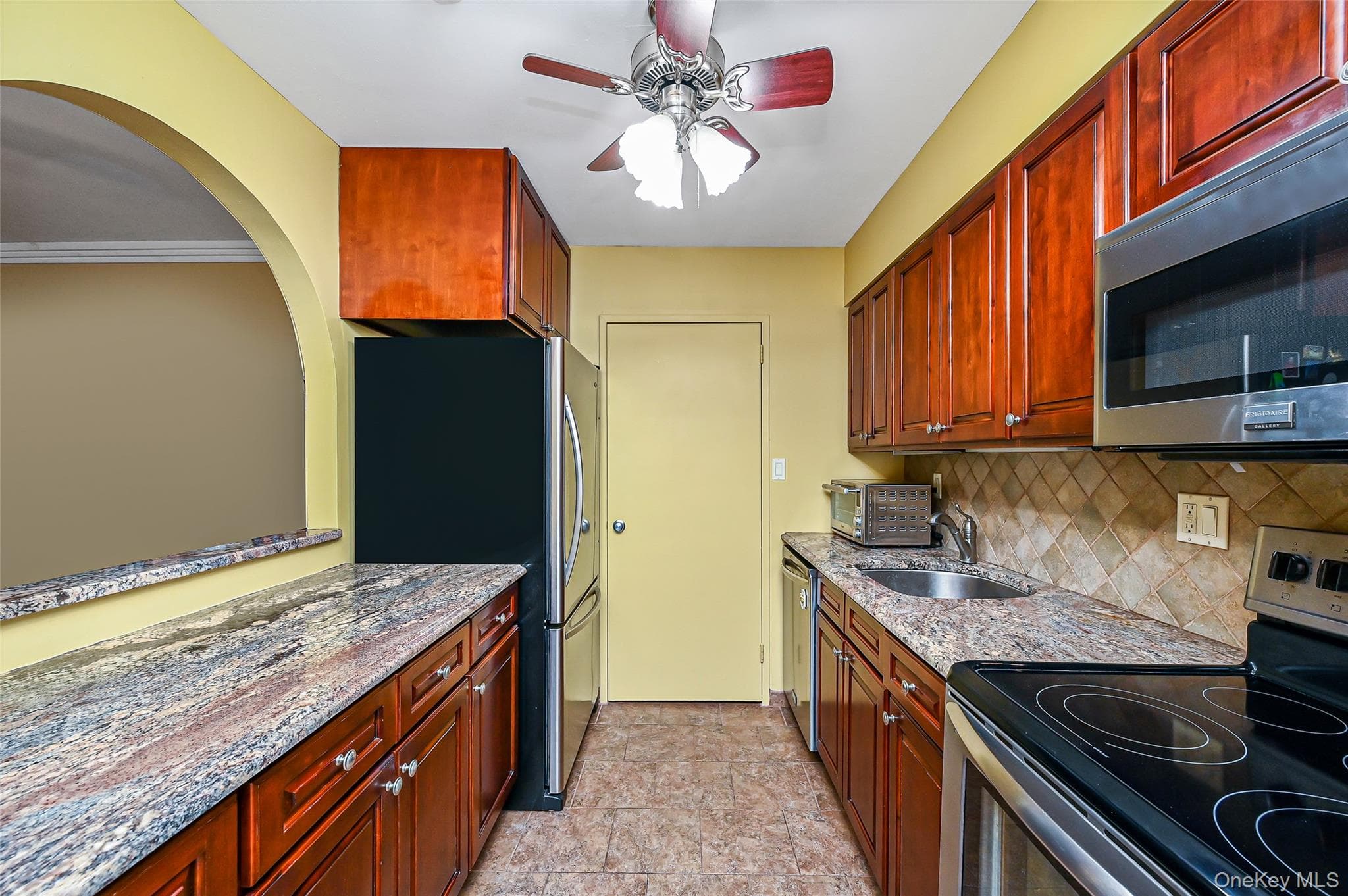 360 Shore Road Unit: 4K thumbnail 2