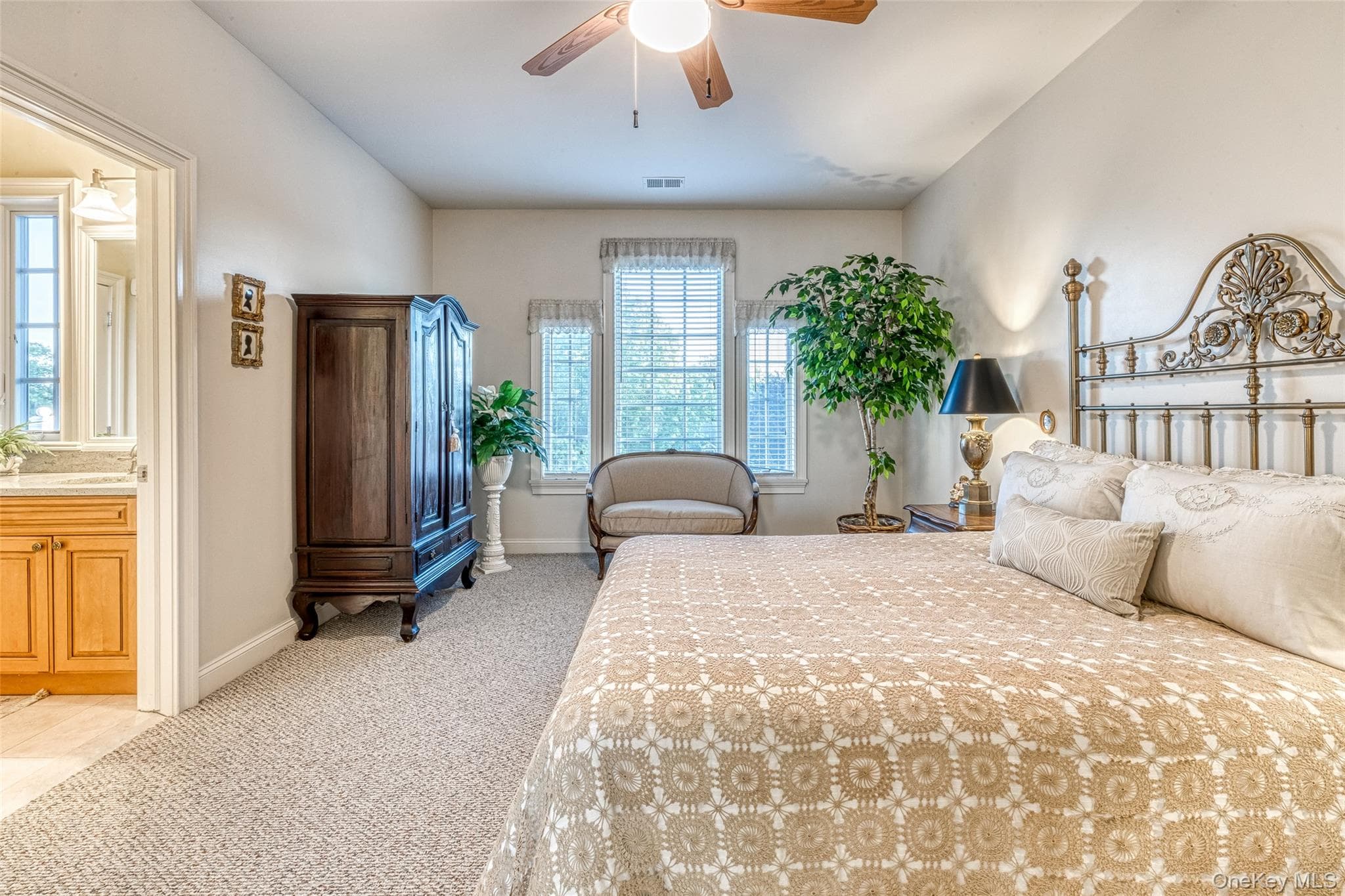 1640 Grandview Drive thumbnail 41