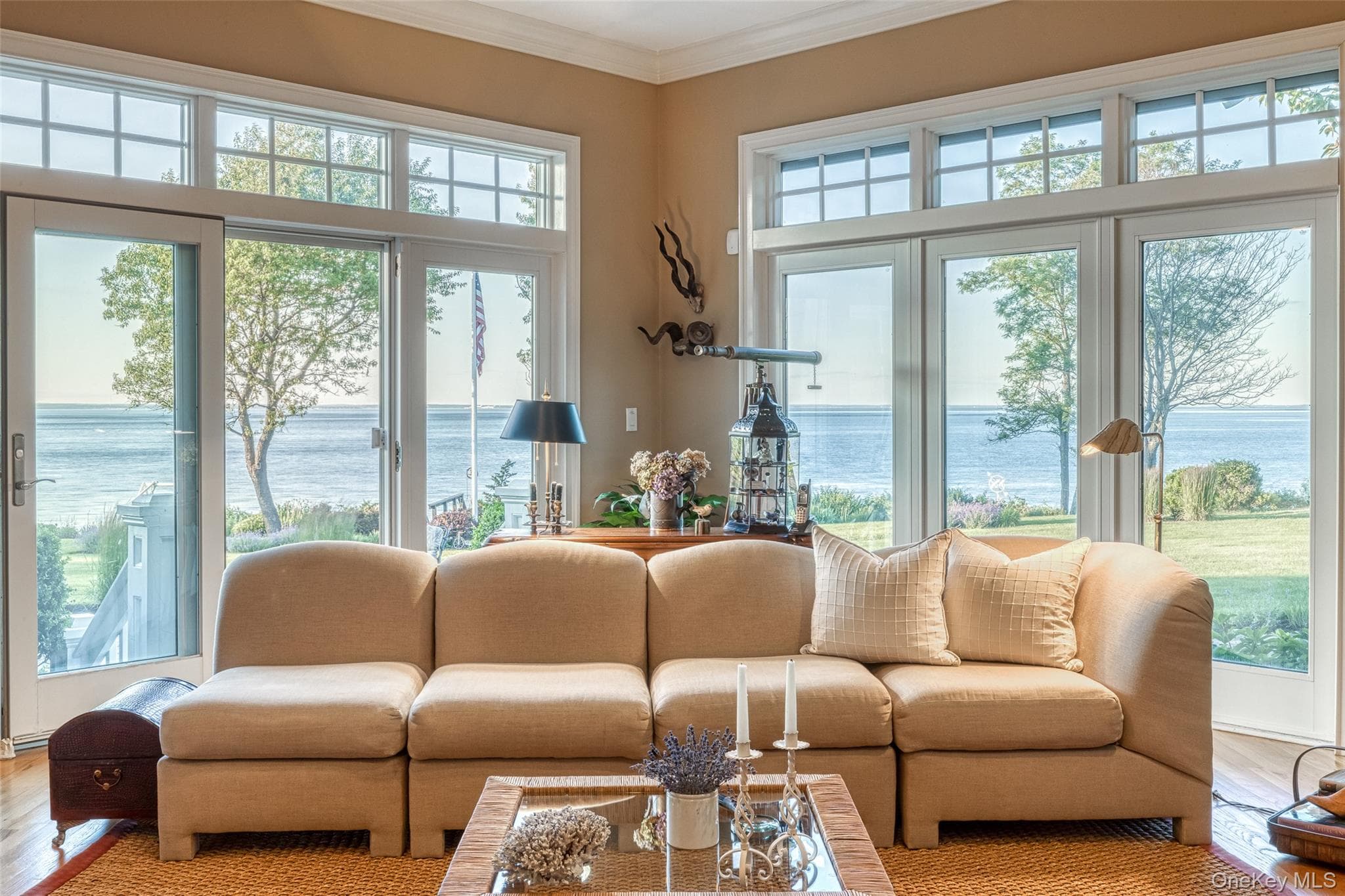 1640 Grandview Drive thumbnail 23