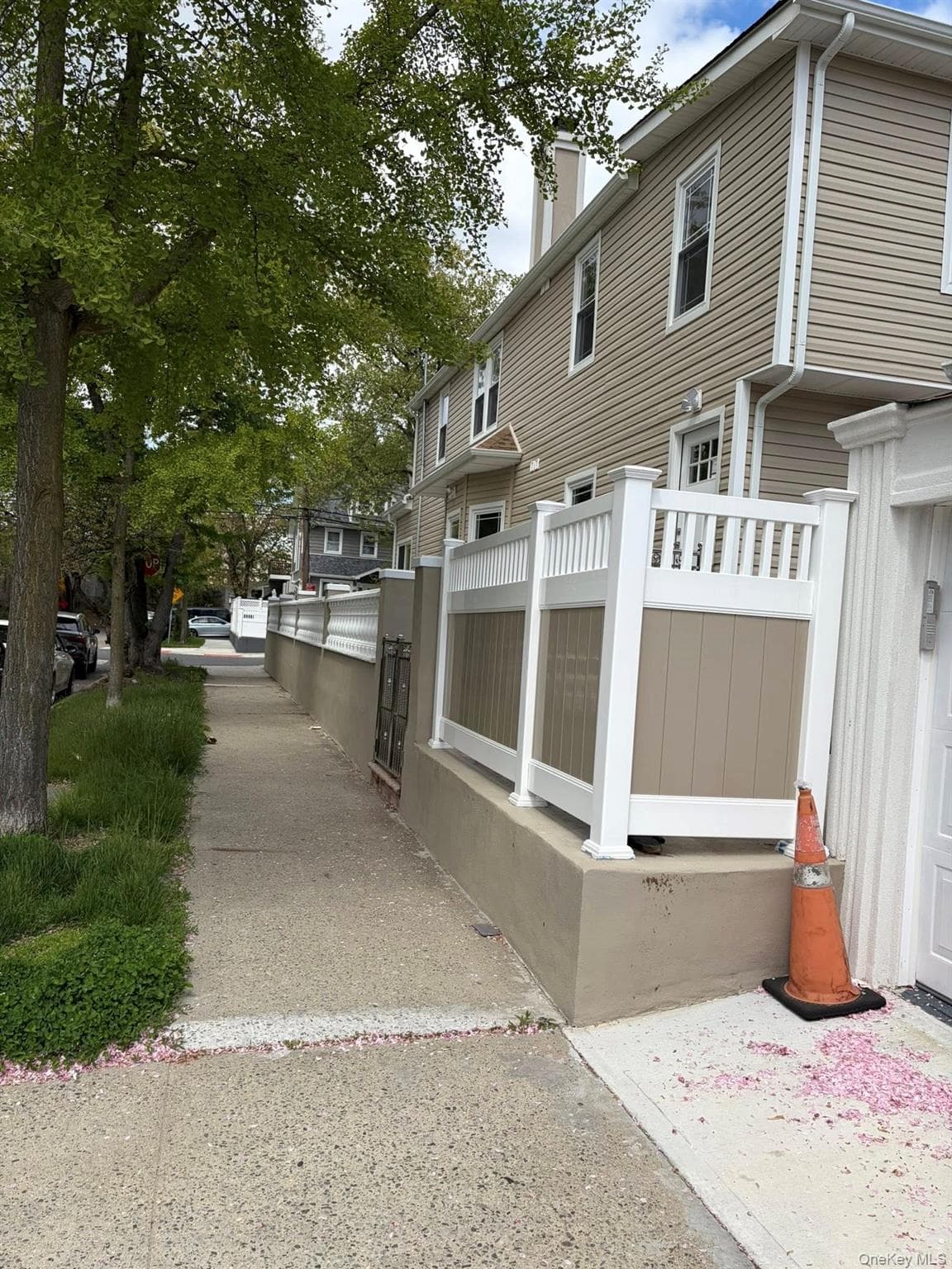 11481 114th Street thumbnail 2