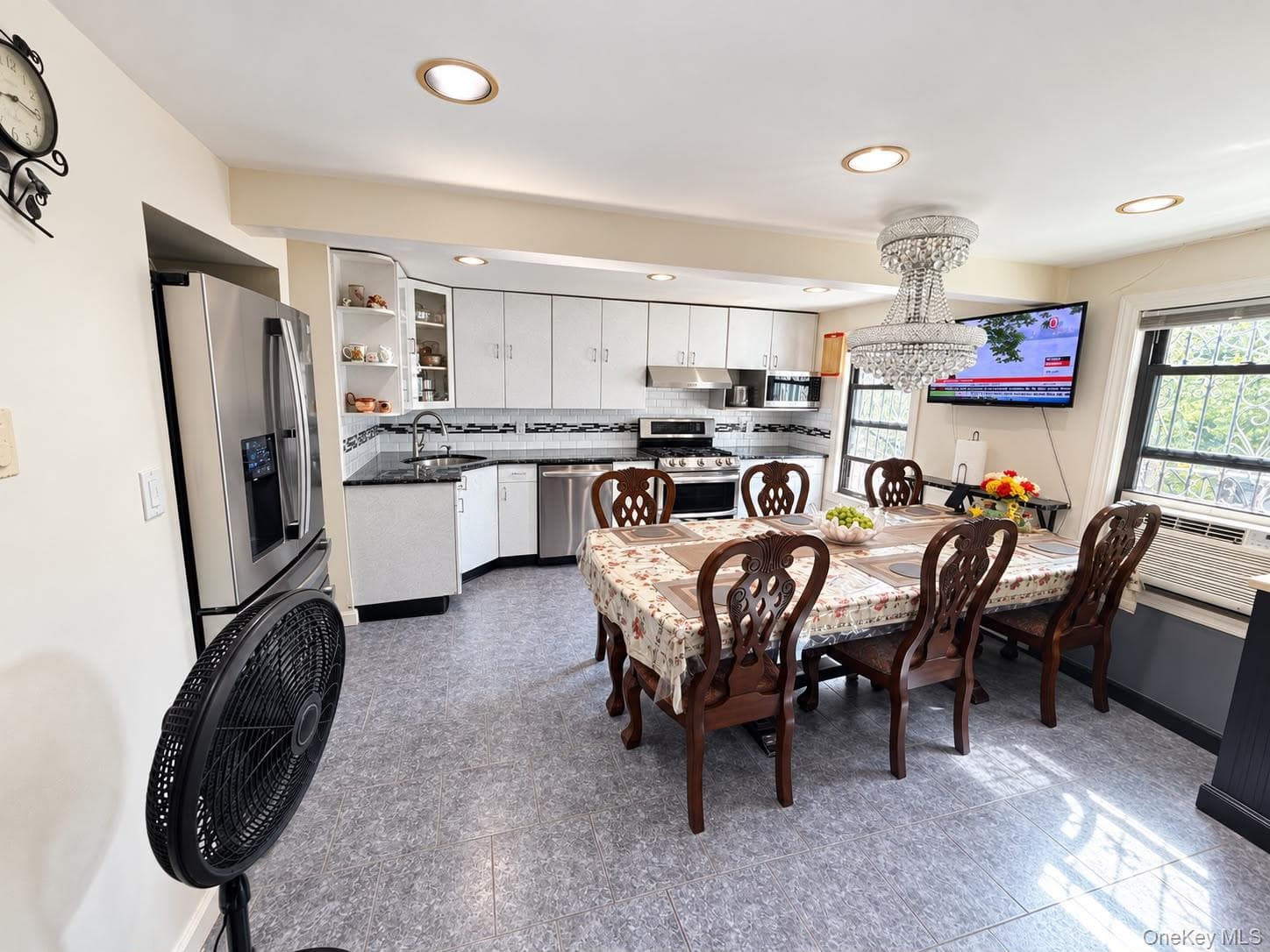 9122 Sutter Avenue thumbnail 6