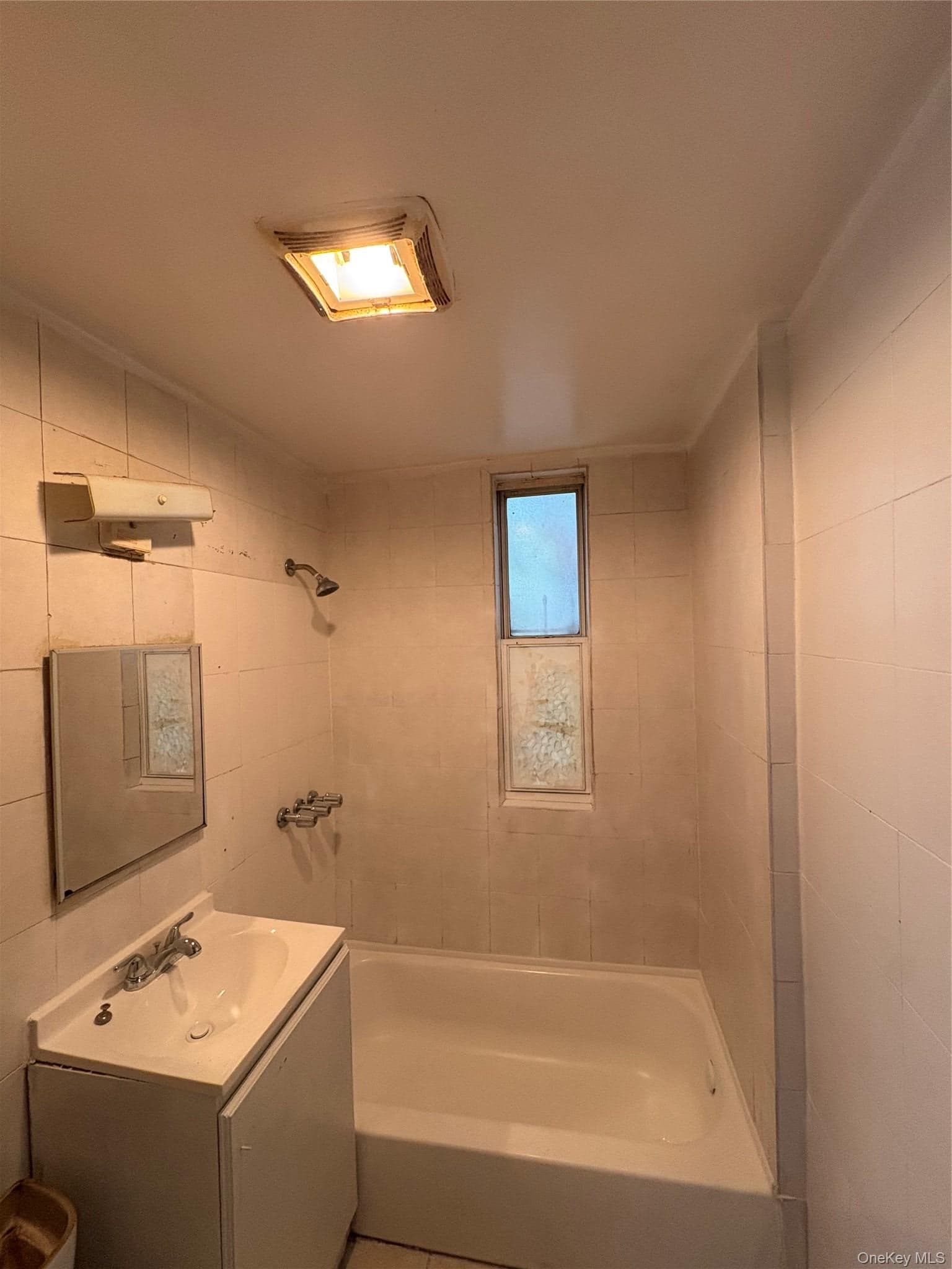 1011 Hemlock Street thumbnail 11