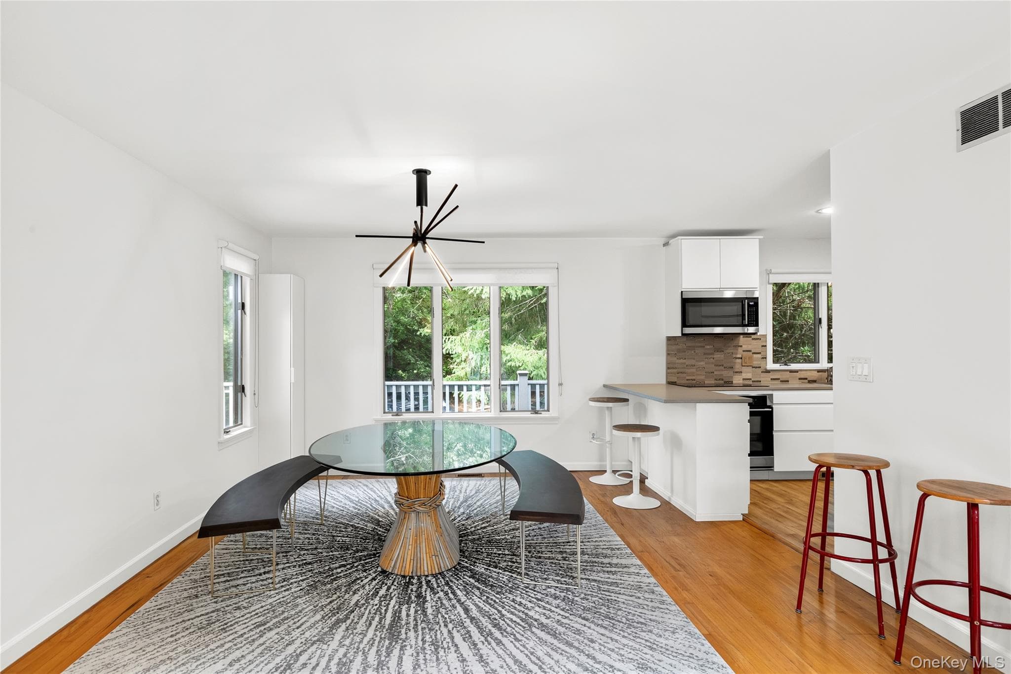 422 Montauk Highway thumbnail 9