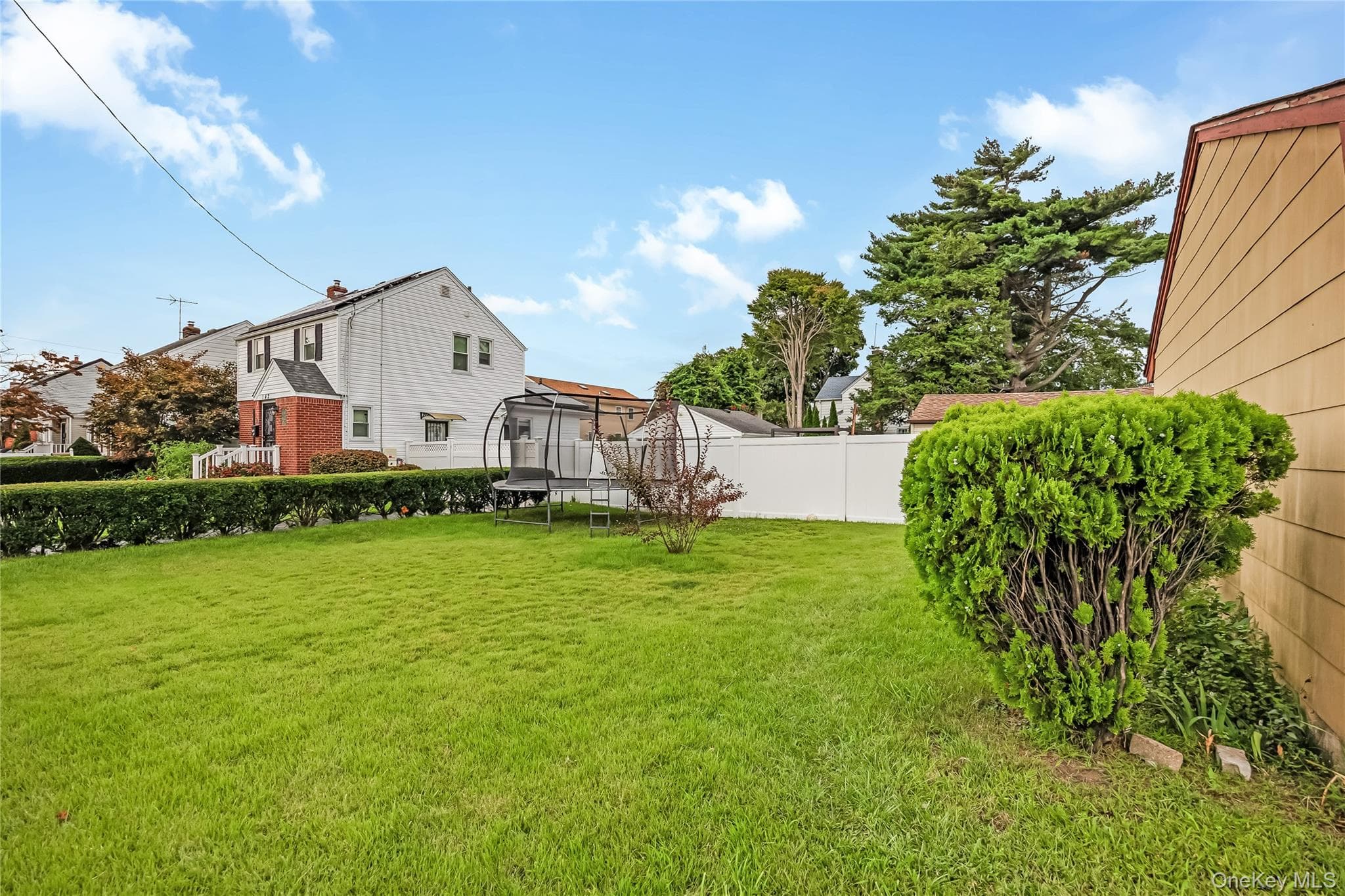 150 Holly Avenue thumbnail 3