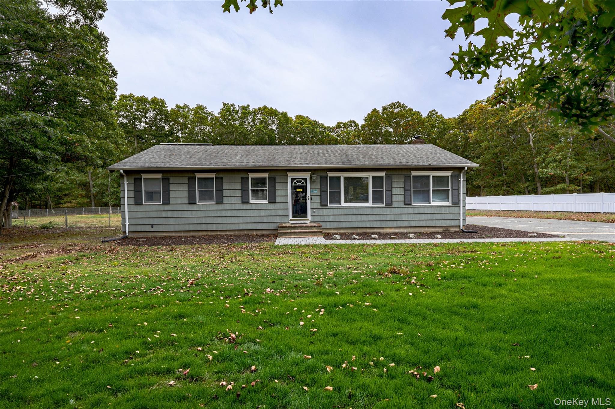 154 E Woodside Avenue, Patchogue