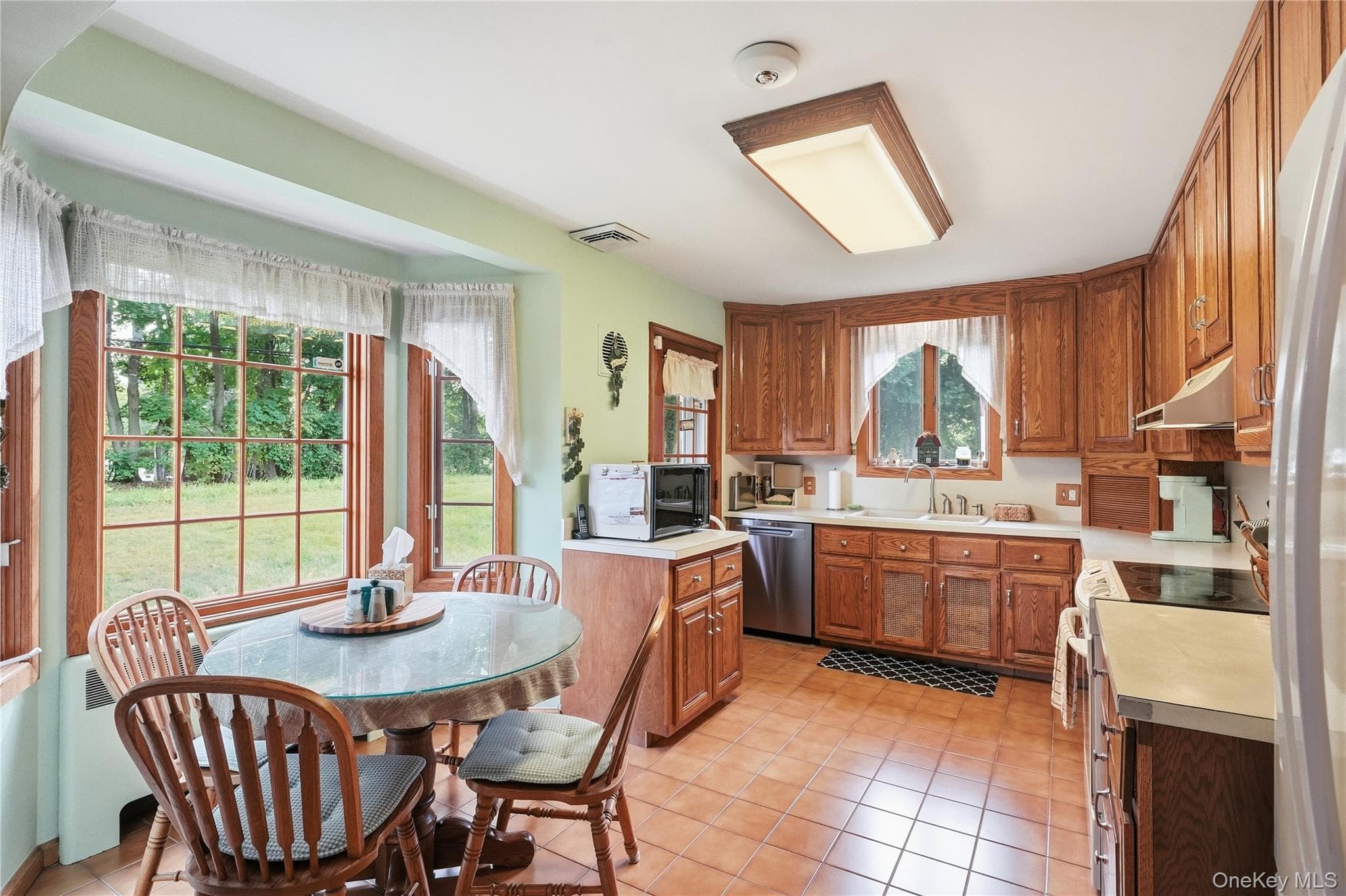 25 E Willow Street thumbnail 12