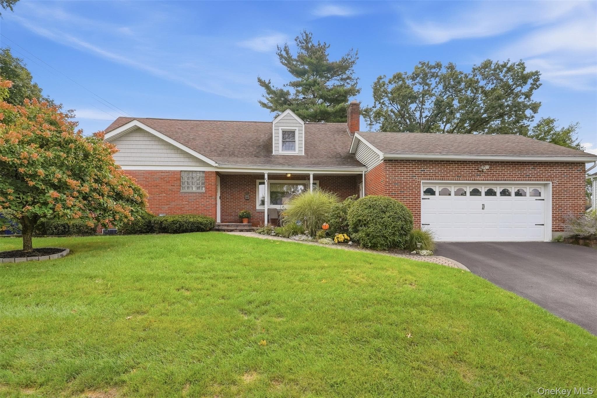 25 E Willow Street photo 1