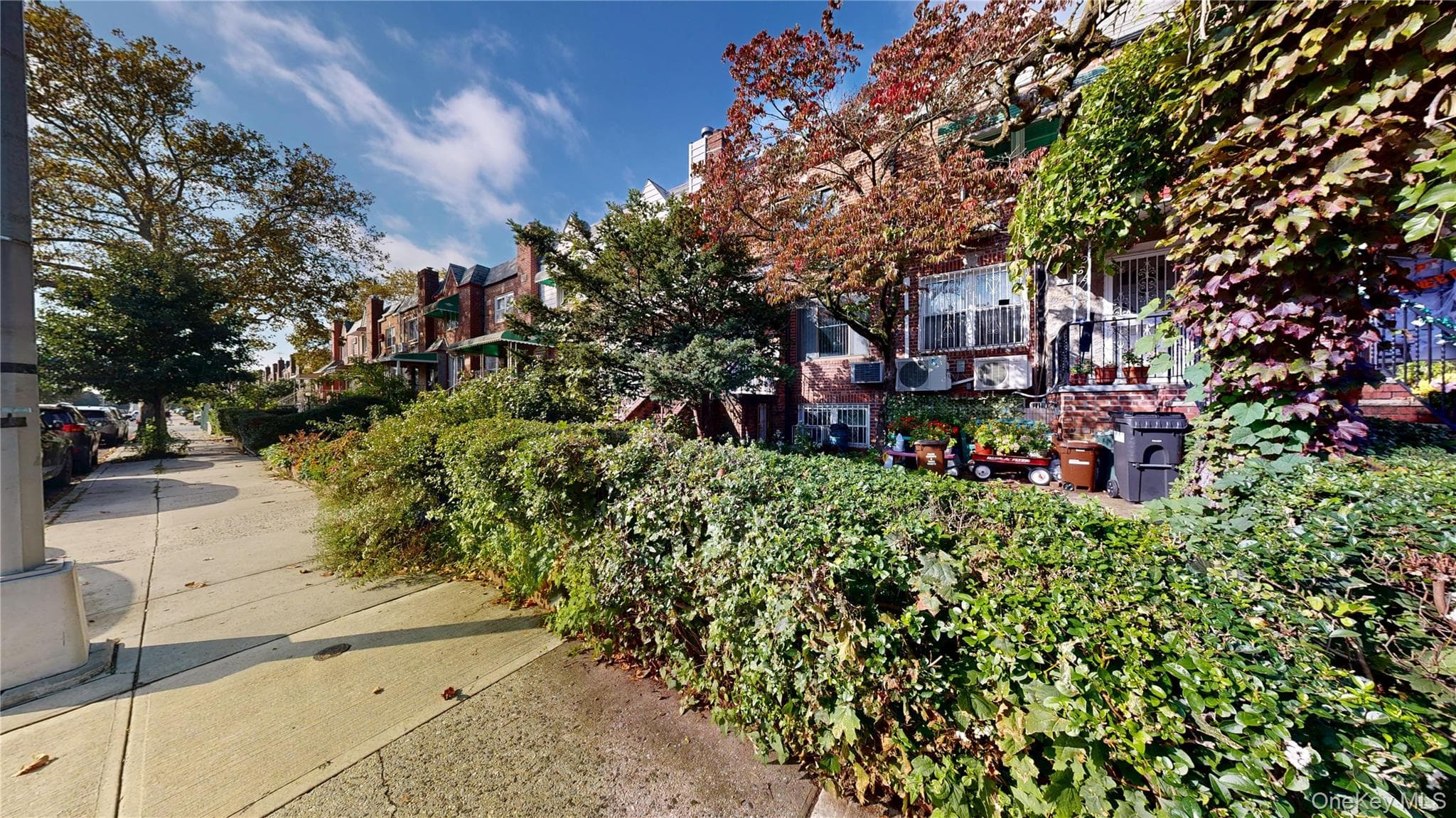 2168 E 28th Street thumbnail 3