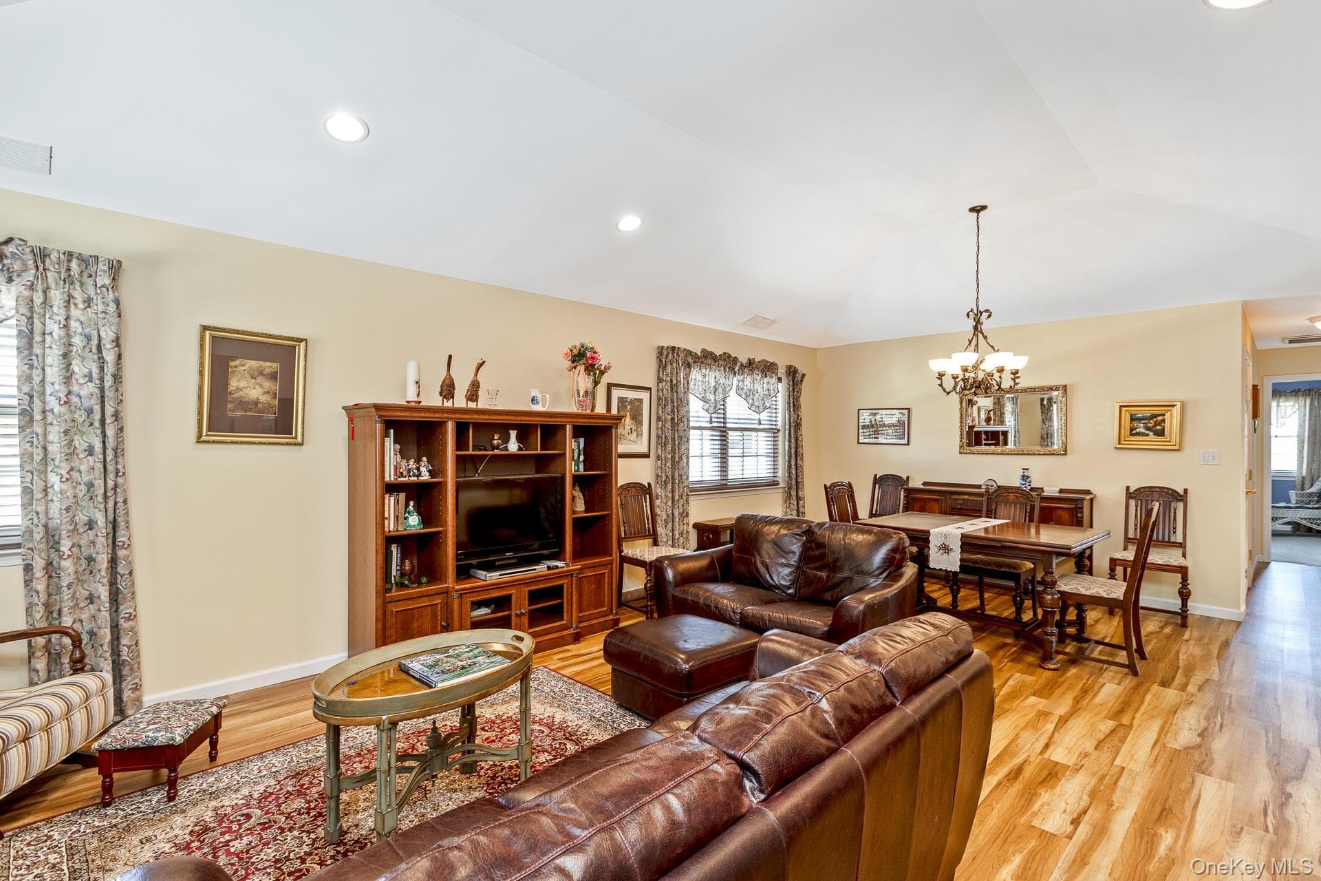 1204 Aerie Way Unit: 1204 thumbnail 2